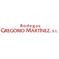 Logo de Bodegas Gregorio Martínez S.L. en tipografía roja y granate clásica sobre fondo blanco